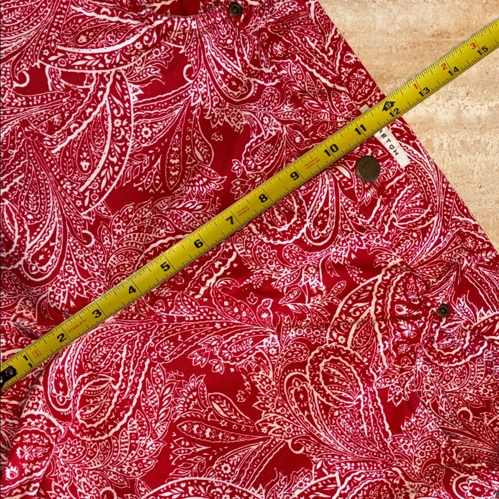 JONES NEW YORK SPORT Stylish red & white paisley /bandana print pants. 12 - Picture 15 of 17